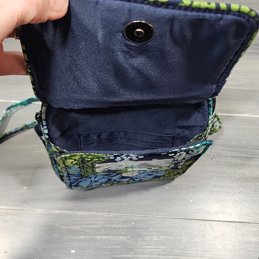 Vera Bradley Caribbean Sea Cross‎ Body Hipster Purse Bag Blues Greens - Picture 6 of 9